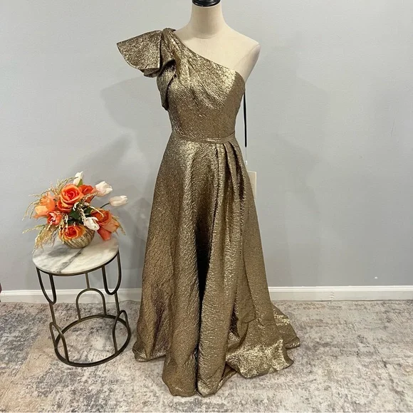 MAC DUGGAL Antique Bronze One Shoulder Metallic Evening Ballgown - Reemoly - Picture 2 of 15